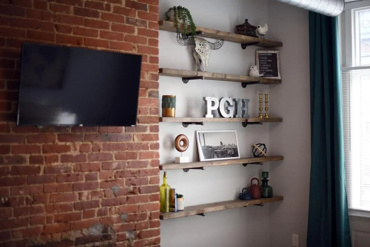 Hostwise Stays - The James Apt 1 - Patio, Free Street Parking Pittsburgh Estados Unidos